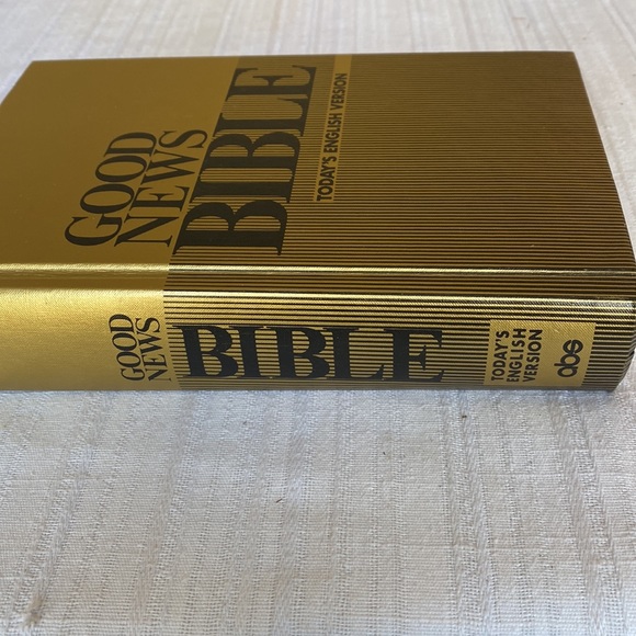 Hardcover Good News Bible; The Bible in Today's English Version - Picture 5 of 11